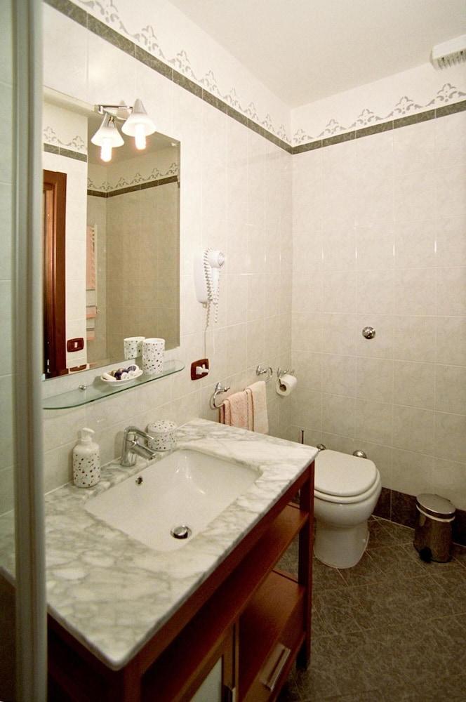 B&B Art Suite Principe Umberto Nápoles Exterior foto