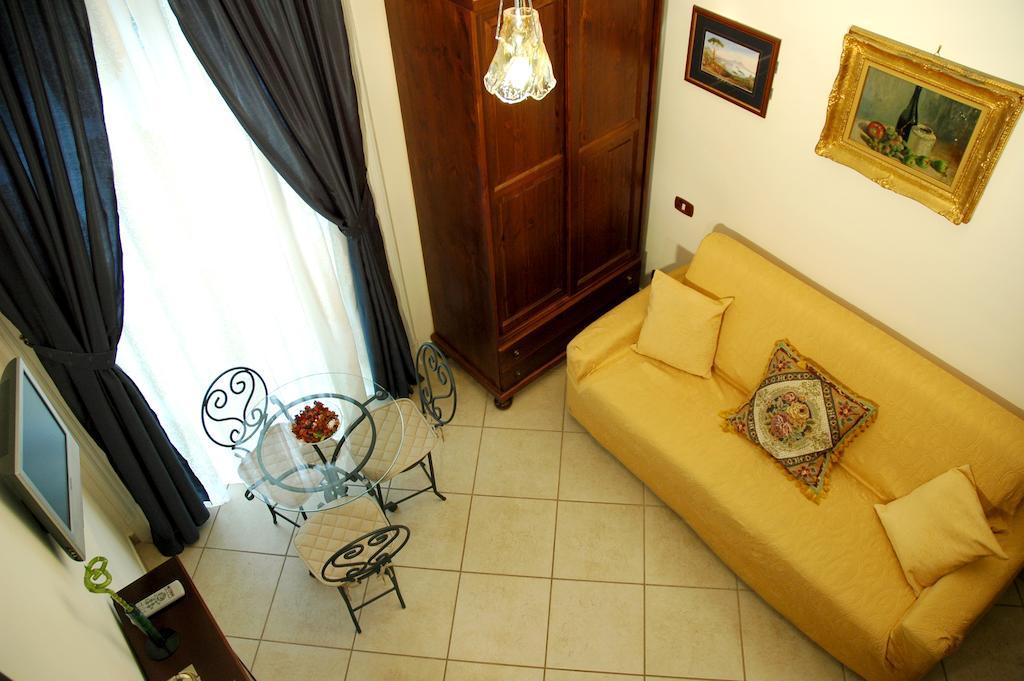 B&B Art Suite Principe Umberto Nápoles Exterior foto
